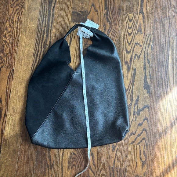 Shiraleah Black Leather JUMBO Bag - Picture 8 of 9